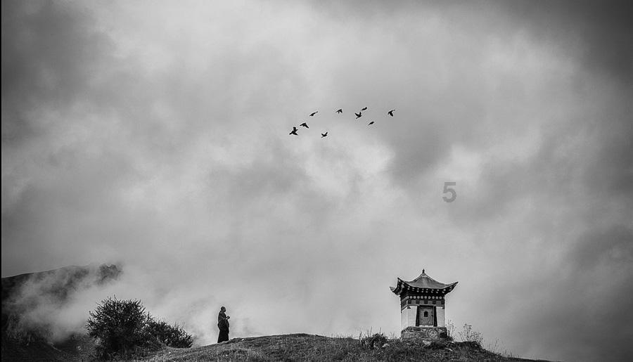逃离幻想金字塔